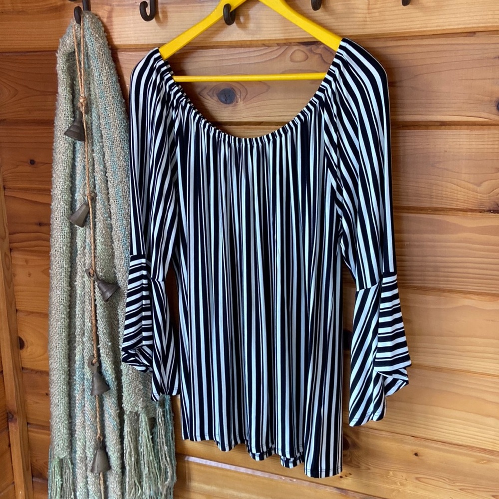 Cable & Gauge Silky Top